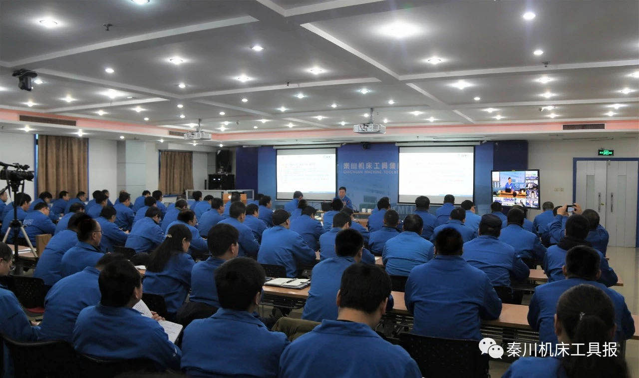 AG卡卡湾厅召开11月综合例会：全员奋力再冲刺 决胜全年收官战 