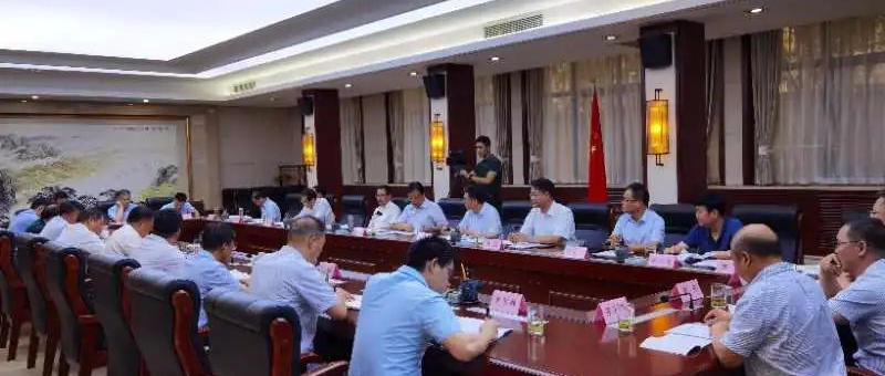 严鉴铂董事长赴汉中AG卡卡湾厅业务板块调研，与汉中市委市政府座谈