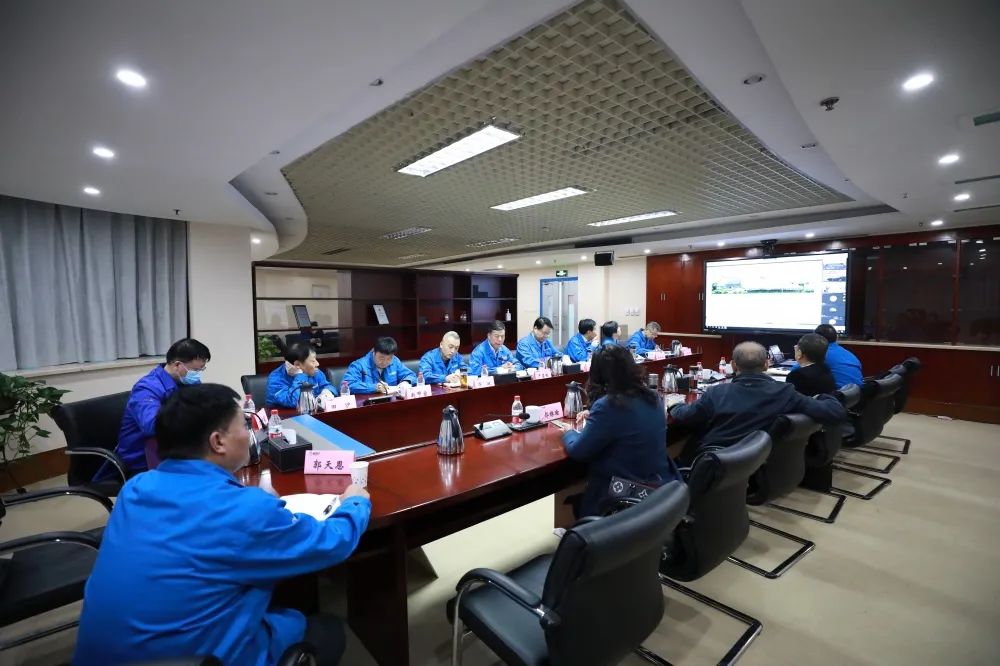 AG卡卡湾厅举办“企业战略及运营管理”专题讲座