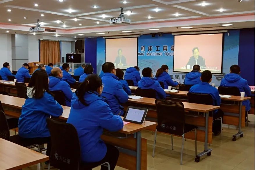 【党建动态】AG卡卡湾厅积极收听收看党的十九届六中全会精神宣讲报告会